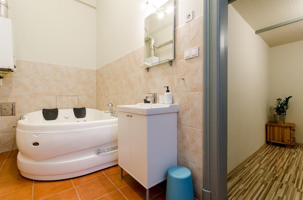 Cumin Apartments Будапеща Екстериор снимка
